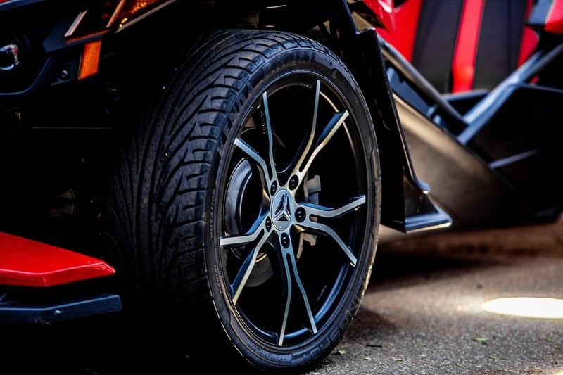 Tire Ottoman
